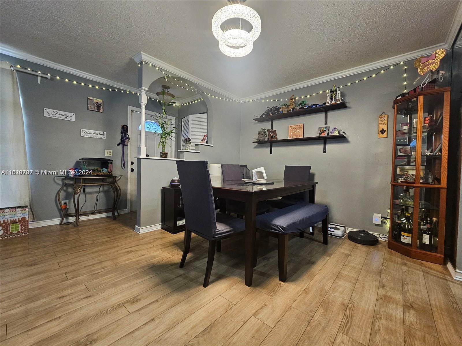 CRYSTAL LAKE 4TH SEC - Residential