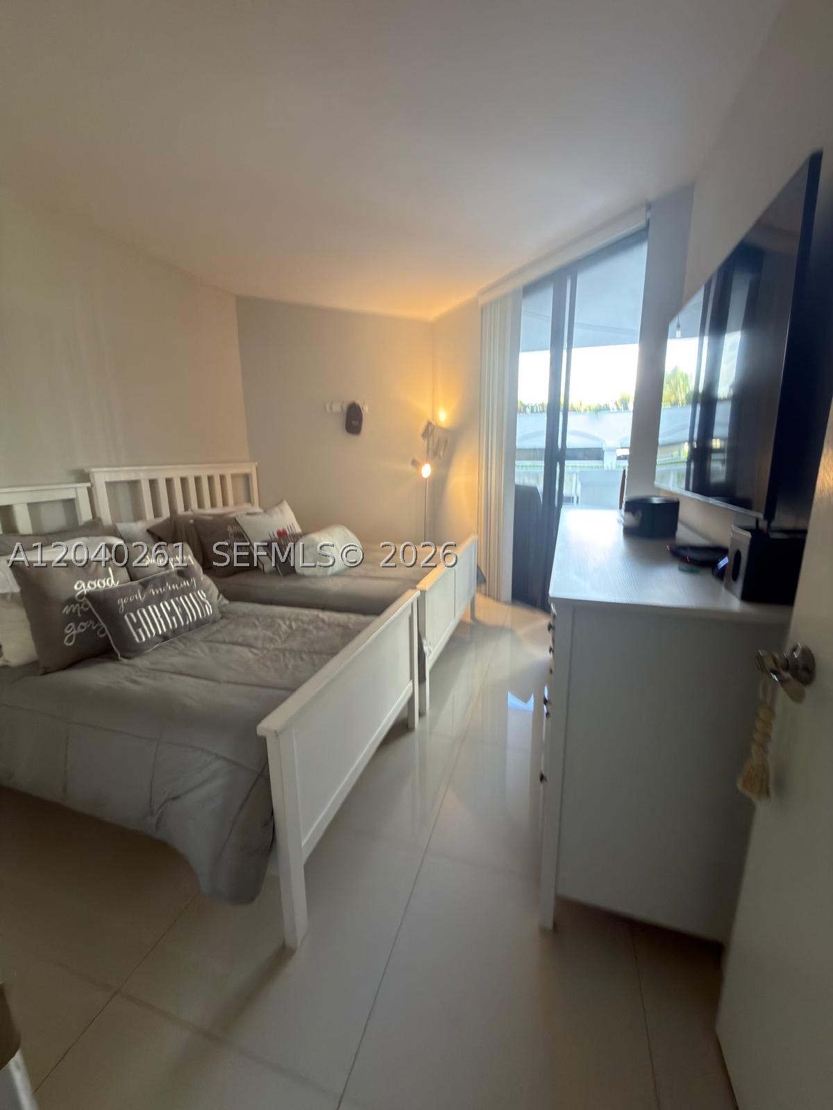 PORTSVIEW @ THE WATERWAYS - Residential