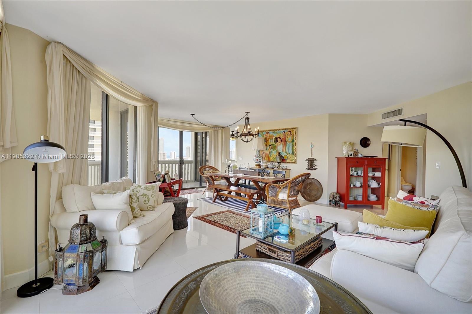 1000 ISL BLVD WILLIAMS IS - Residential