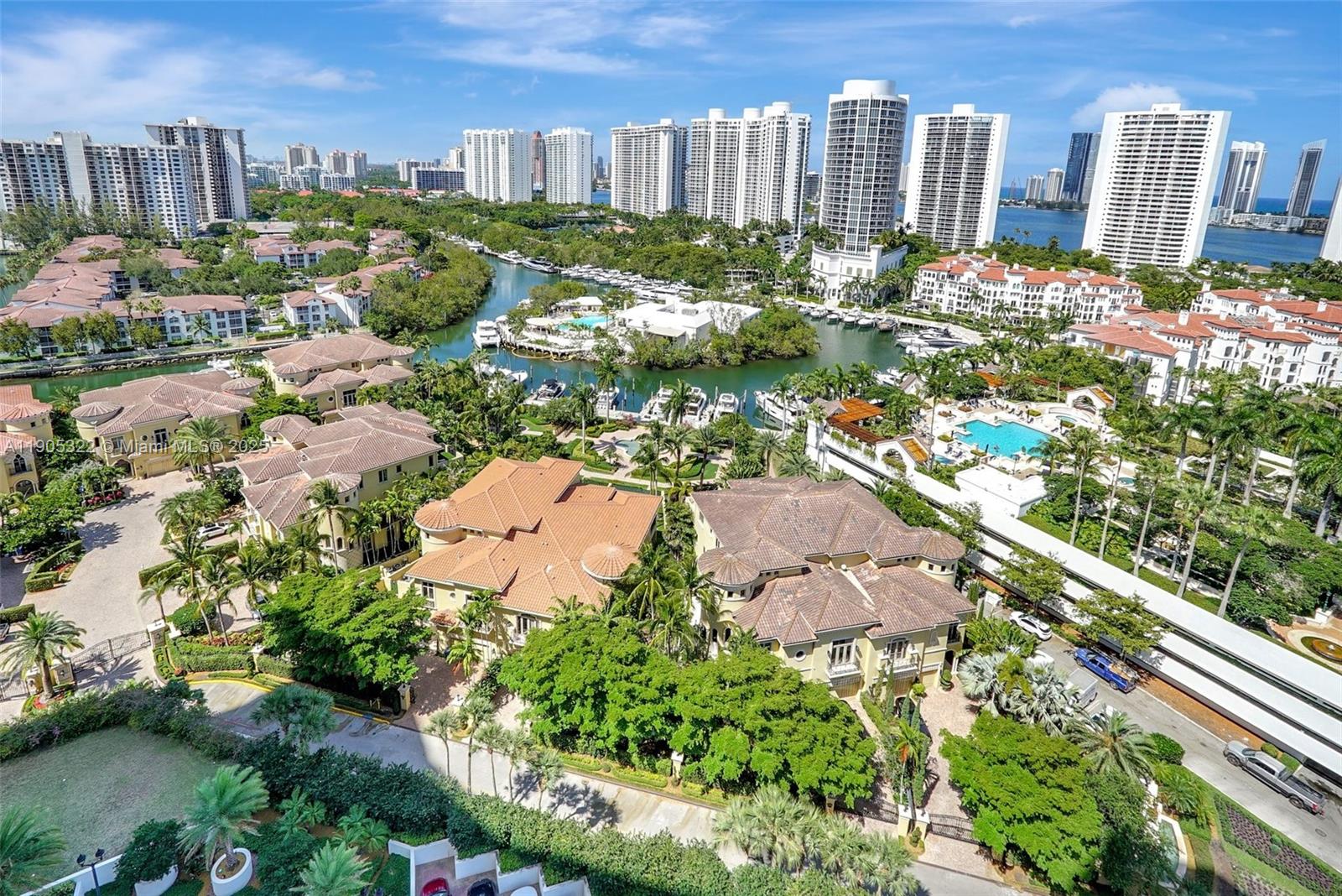 1000 ISL BLVD WILLIAMS IS - Residential