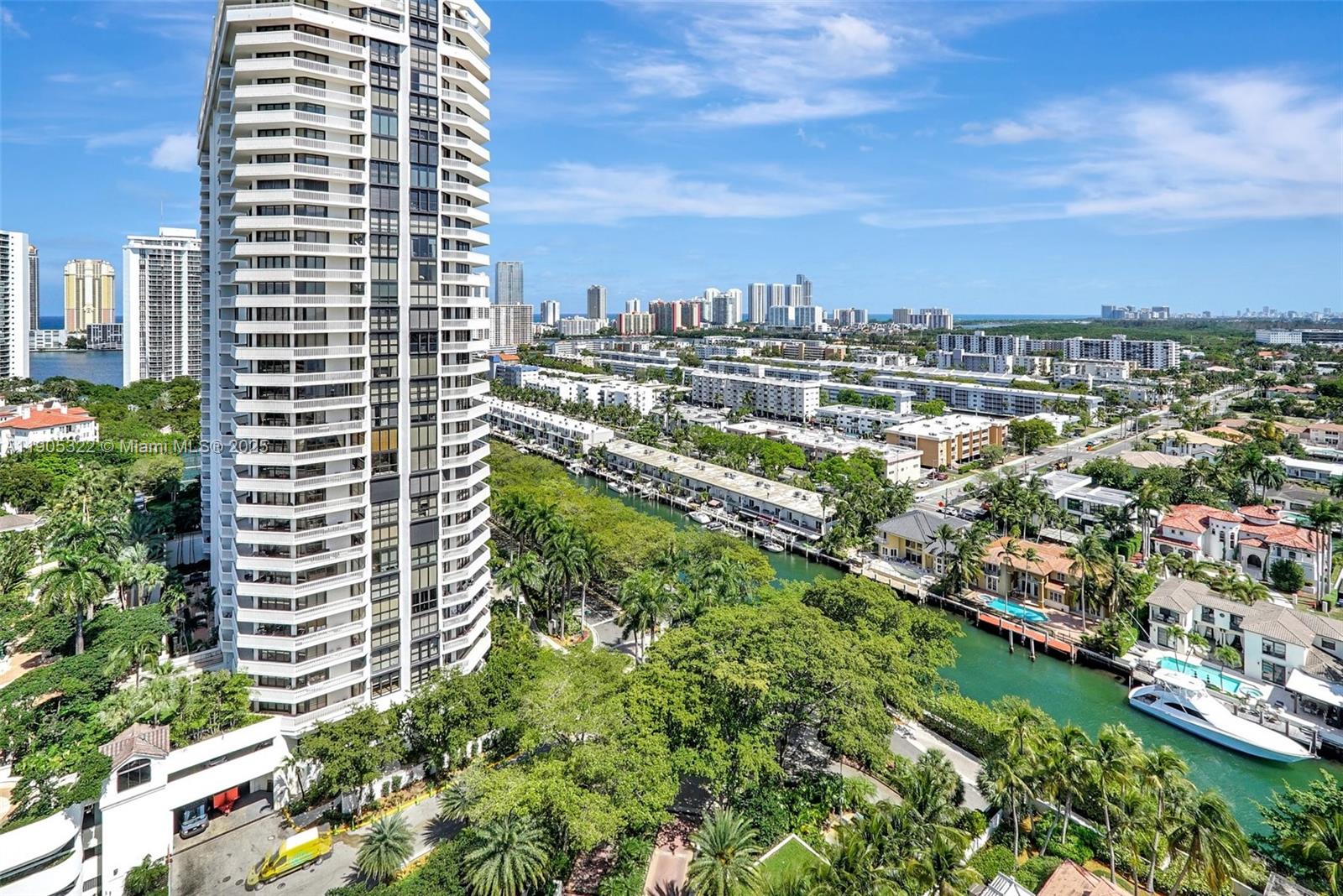 1000 ISL BLVD WILLIAMS IS - Residential