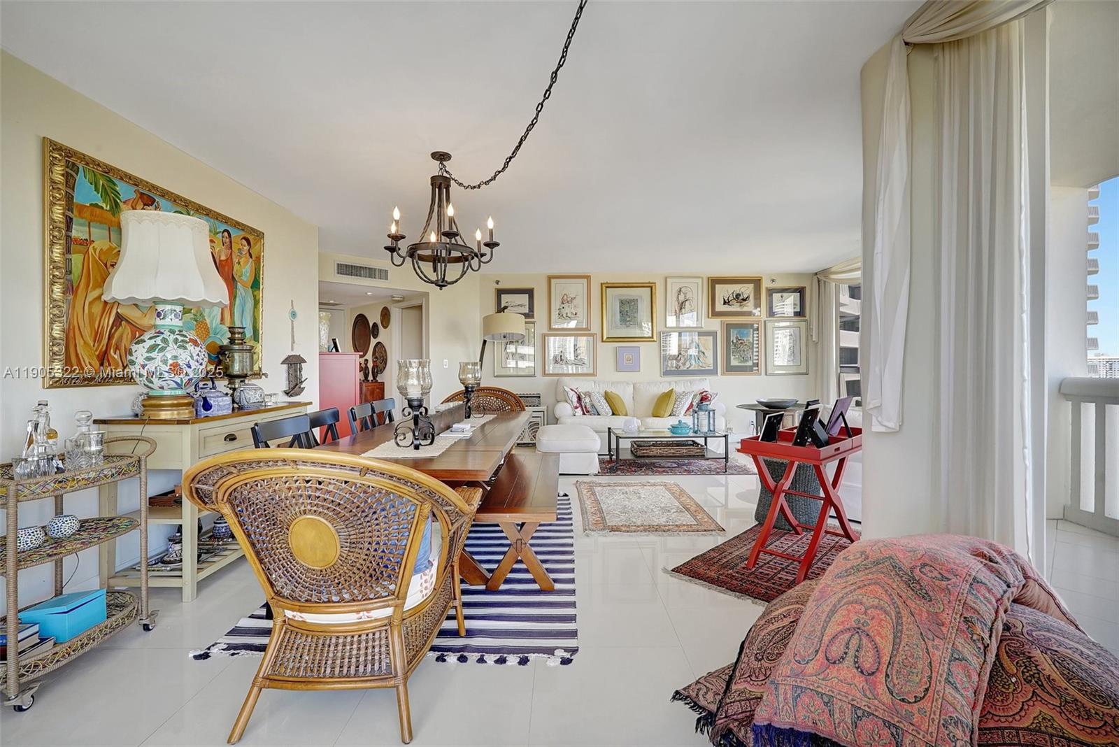1000 ISL BLVD WILLIAMS IS - Residential