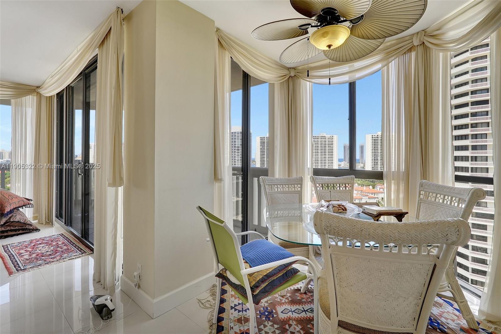 1000 ISL BLVD WILLIAMS IS - Residential