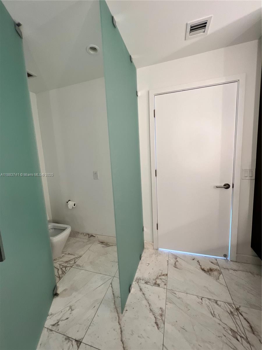 PARAMOUNT MIAMI WORLDCENT - Residential