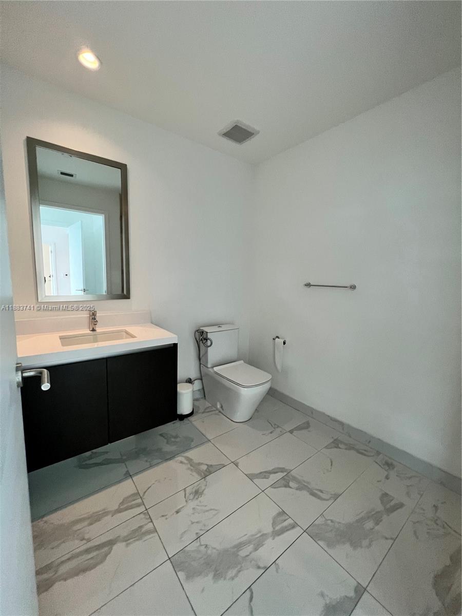 PARAMOUNT MIAMI WORLDCENT - Residential