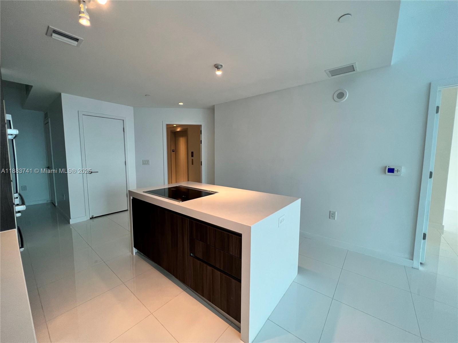 PARAMOUNT MIAMI WORLDCENT - Residential