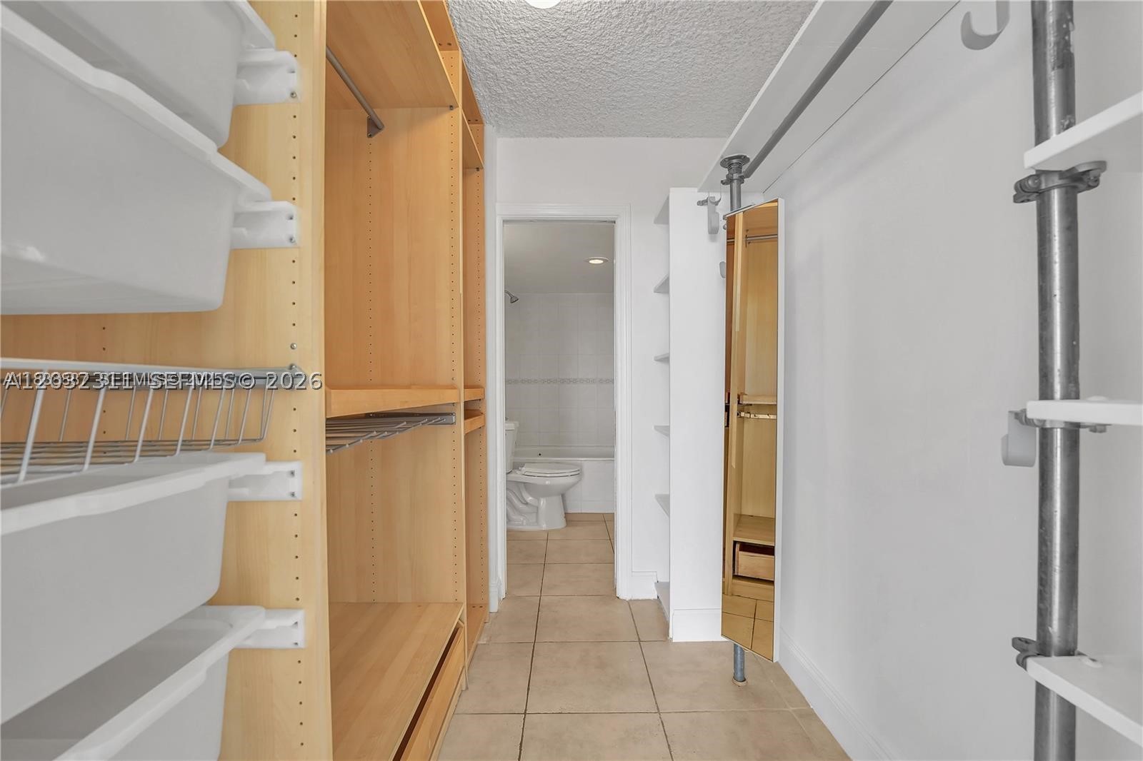 BRICKELL BISCAYNE CONDO - Residential Lease