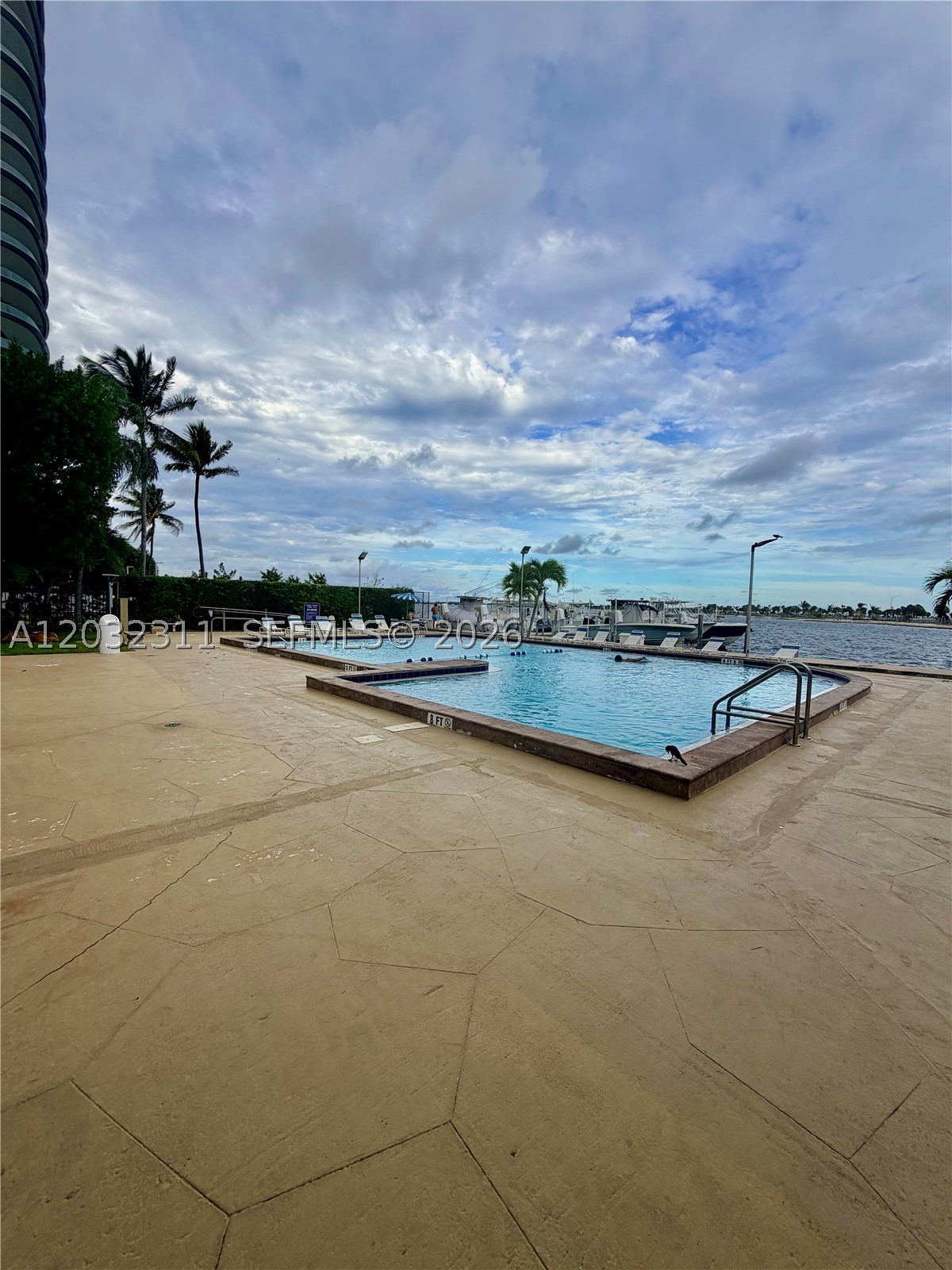 BRICKELL BISCAYNE CONDO - Residential Lease