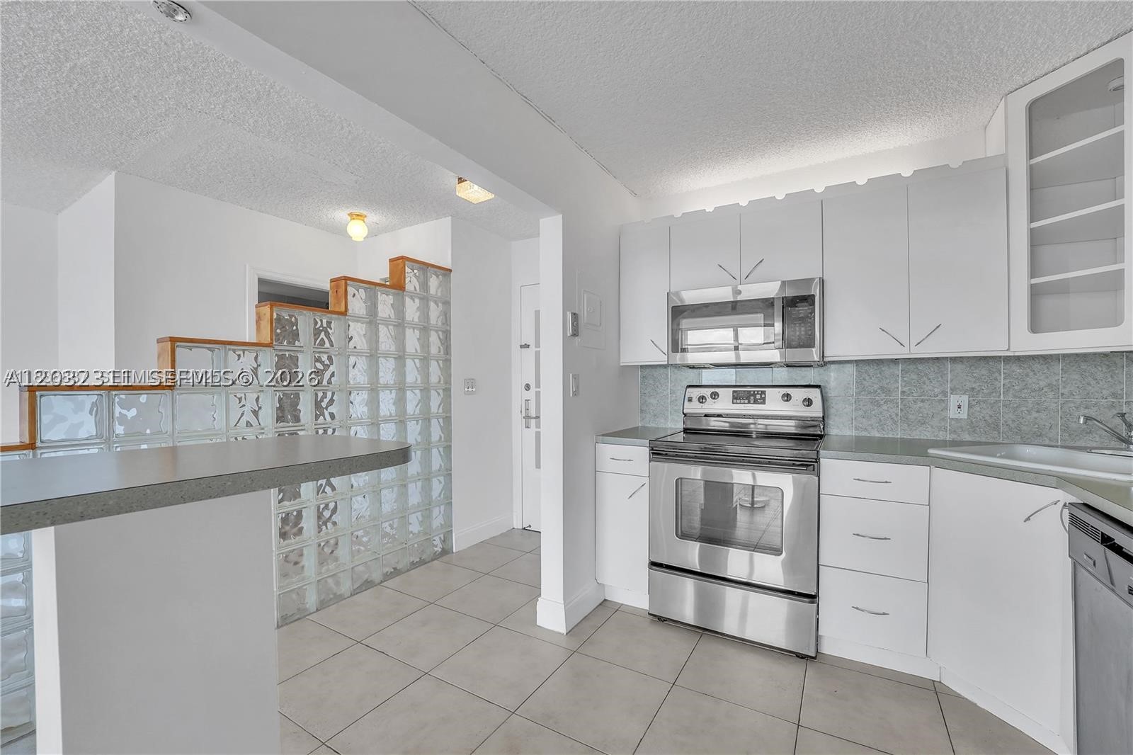 BRICKELL BISCAYNE CONDO - Residential Lease