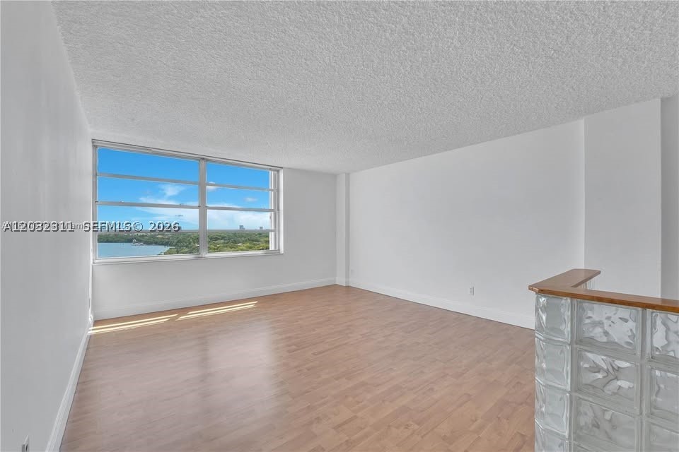 BRICKELL BISCAYNE CONDO - Residential Lease