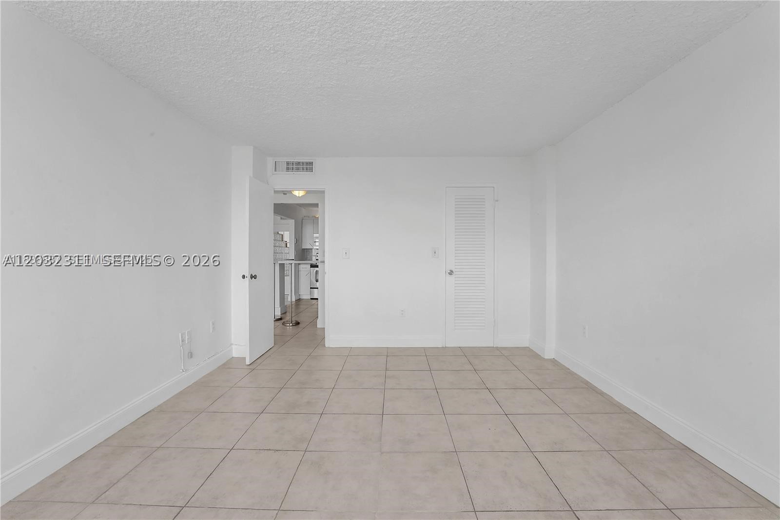 BRICKELL BISCAYNE CONDO - Residential Lease
