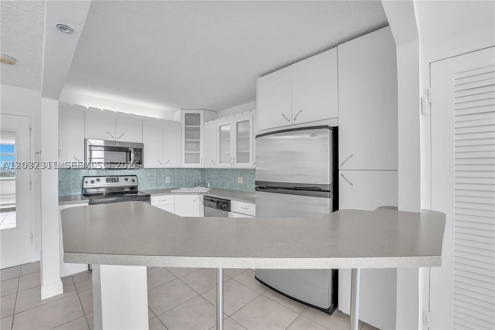 BRICKELL BISCAYNE CONDO - Residential Lease