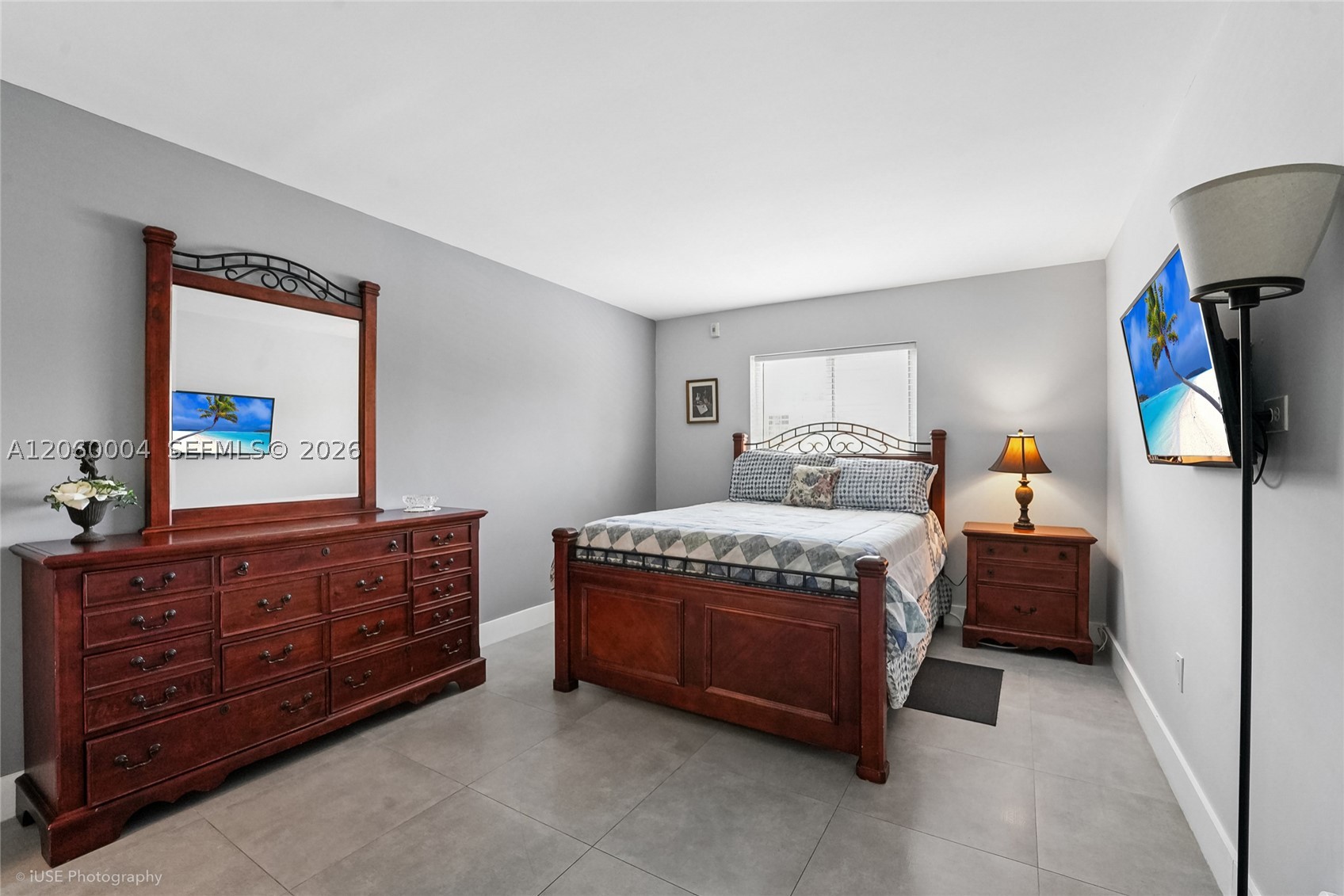 VENICE ISLE CONDO - Residential