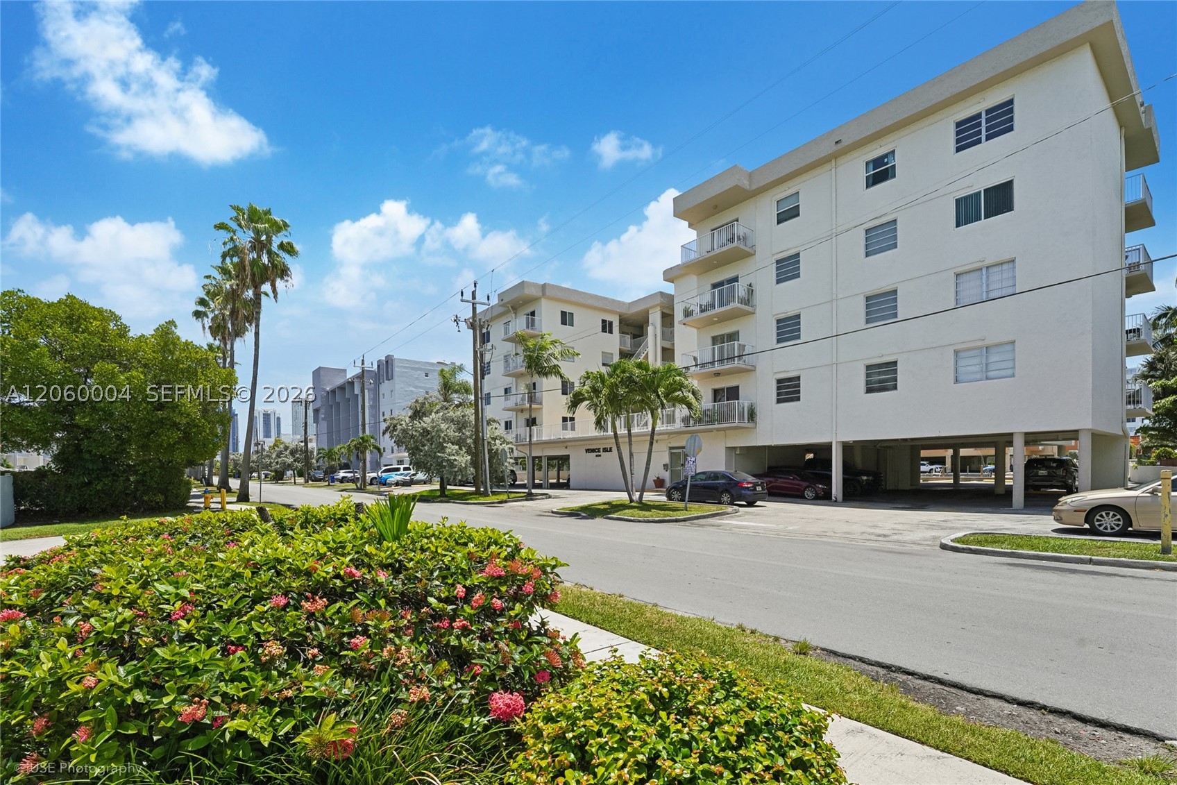 VENICE ISLE CONDO - Residential
