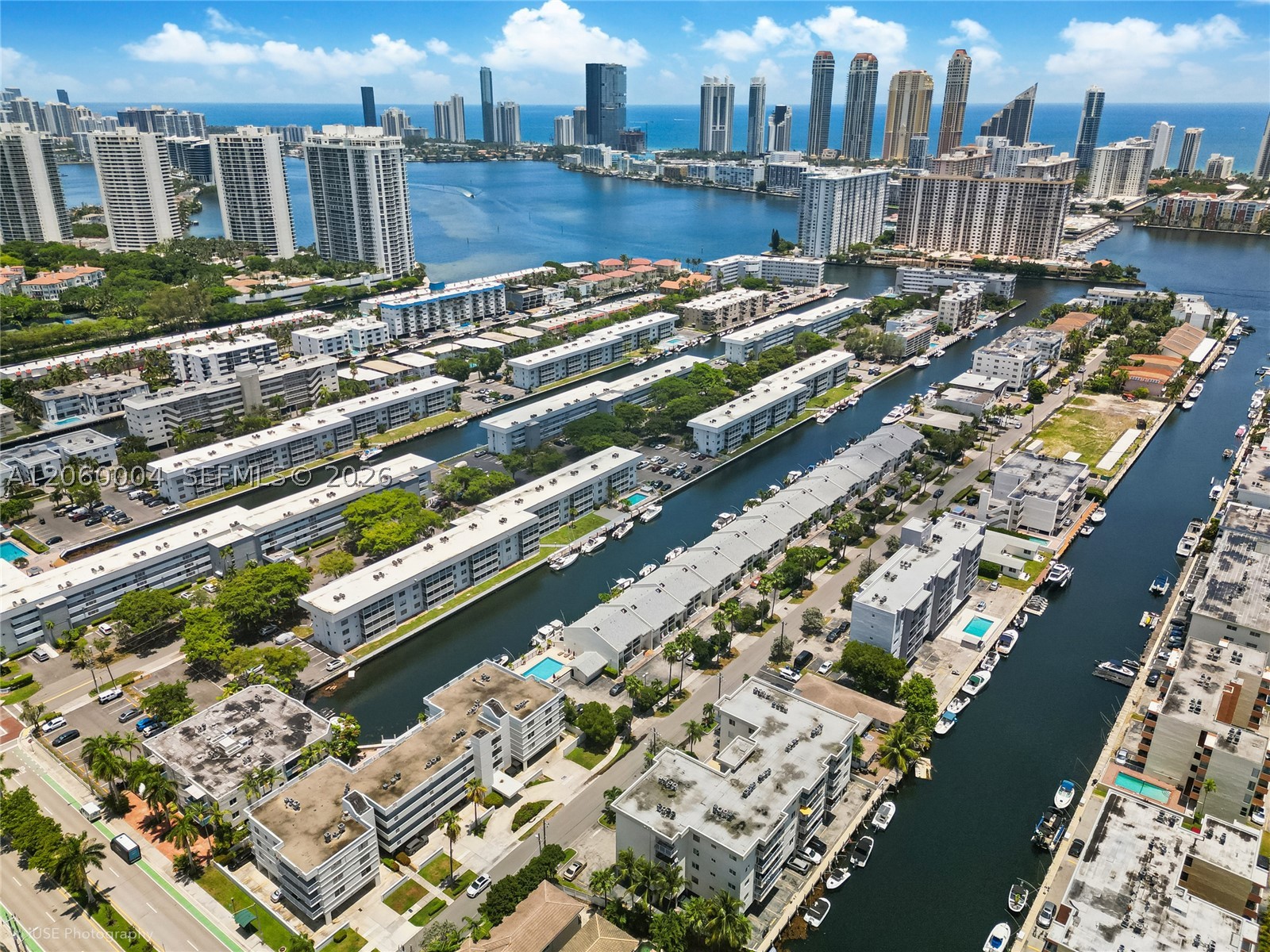 VENICE ISLE CONDO - Residential