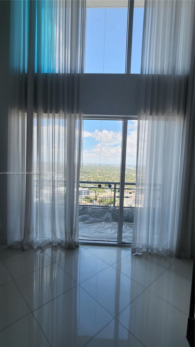 INFINITY AT BRICKELL COND - Residential Lease