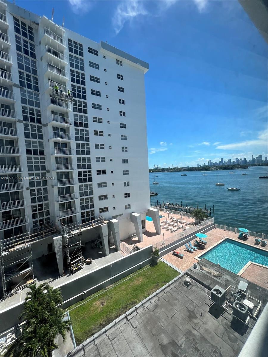 BAY GARDEN MANOR CONDO - Residential Lease