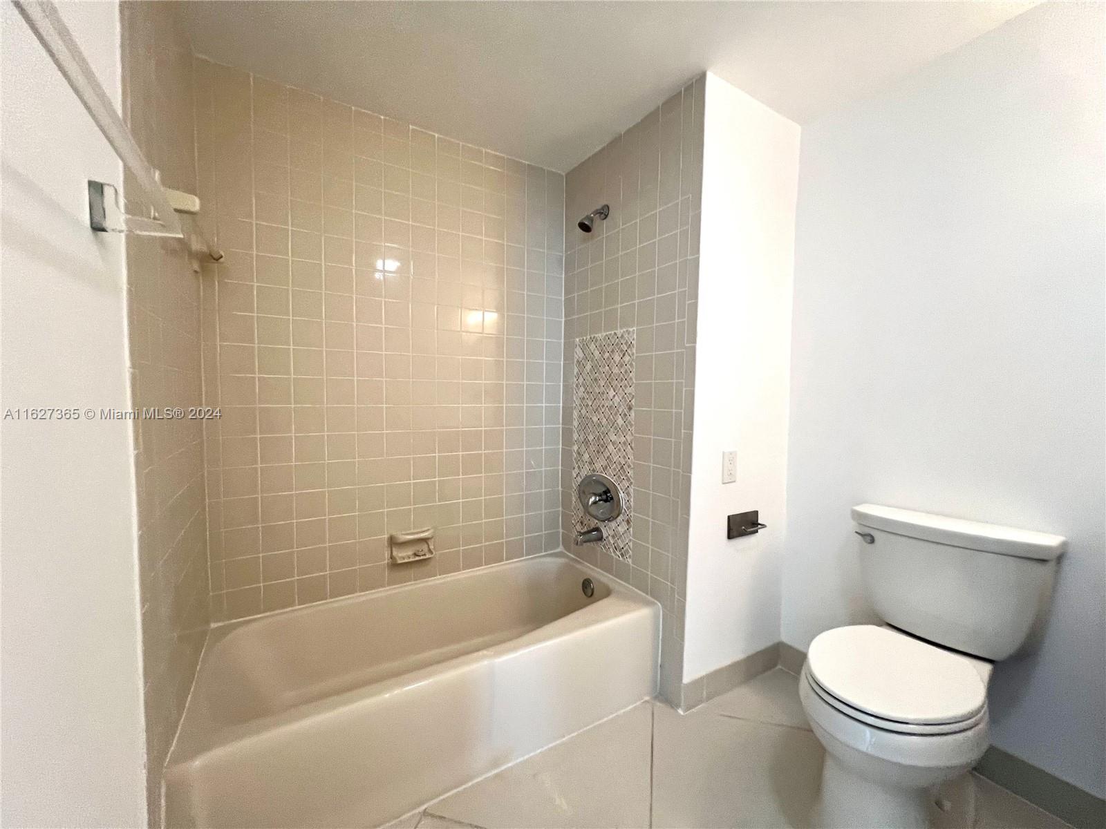 BAY GARDEN MANOR CONDO - Residential Lease