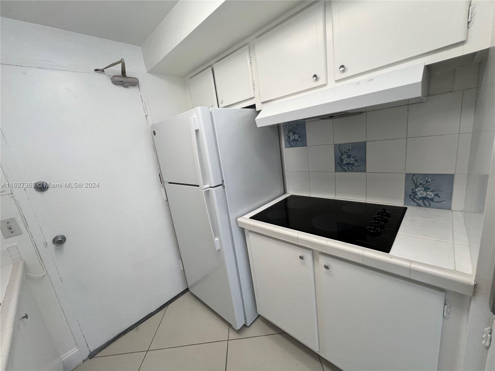 BAY GARDEN MANOR CONDO - Residential Lease