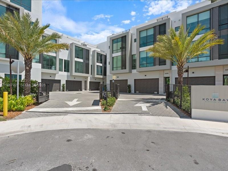 EASTERN SHORES 2ND ADDN - Residential