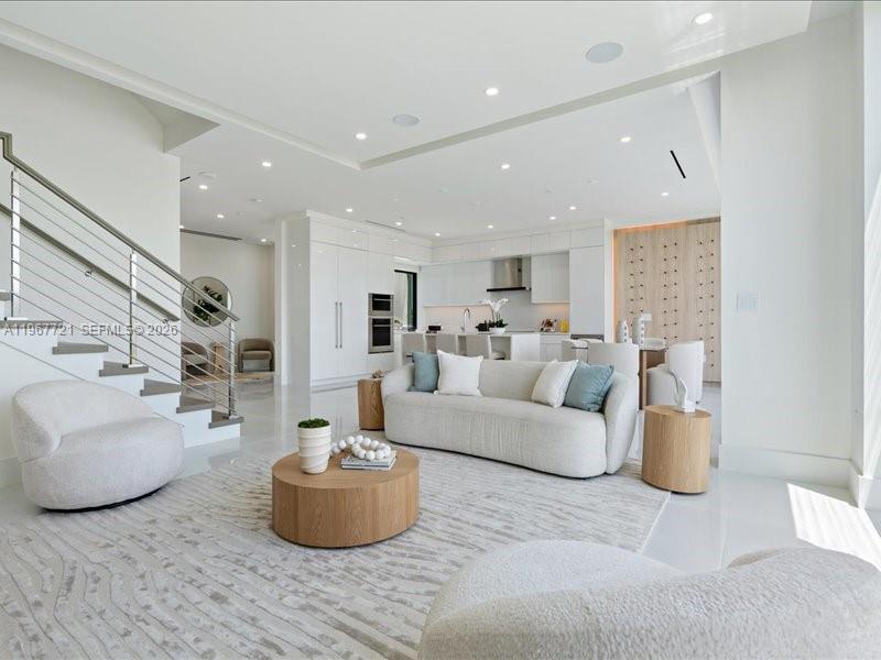 EASTERN SHORES 2ND ADDN - Residential