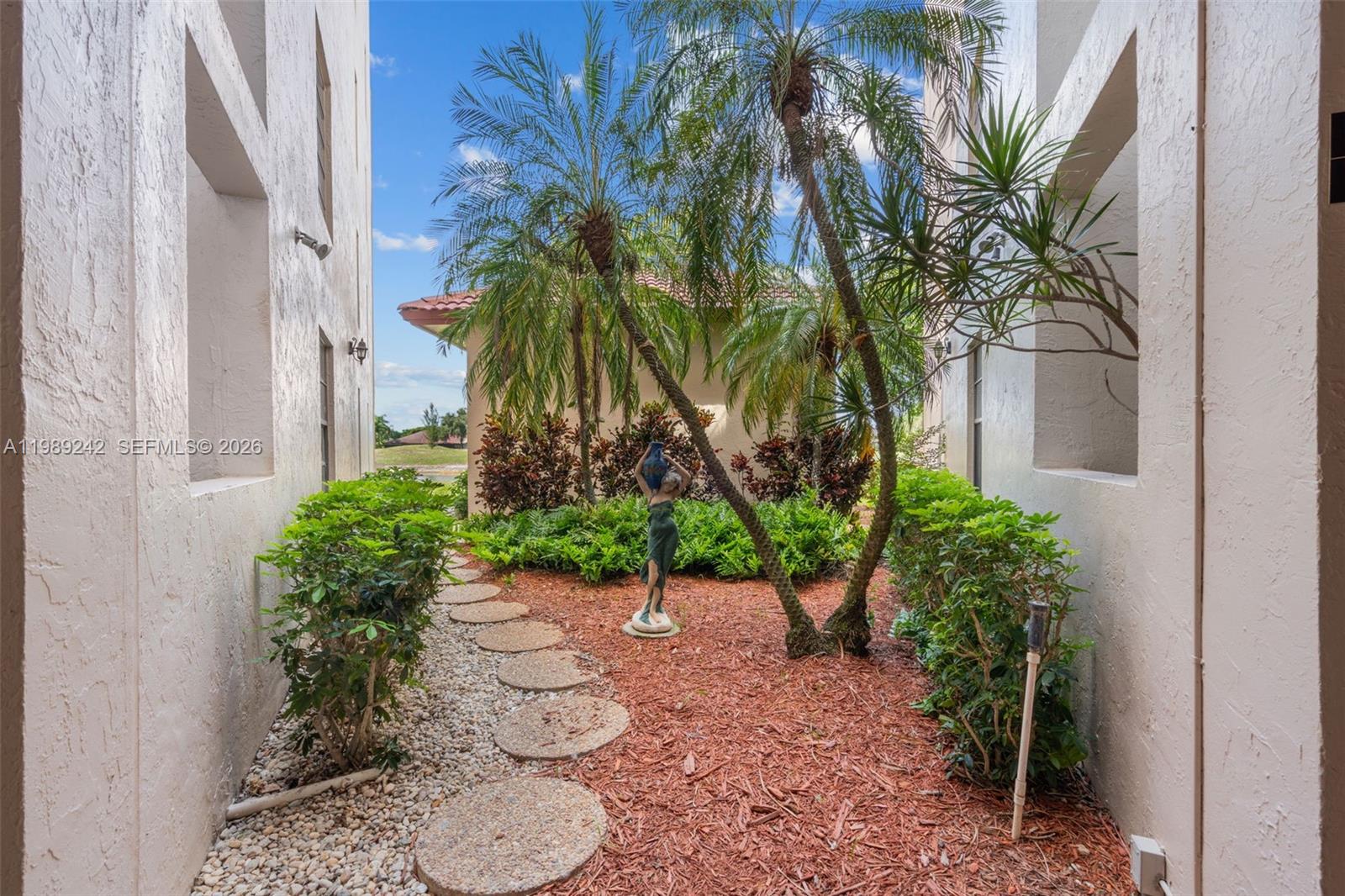 LAKES OF ENVIRON CONDO - Residential