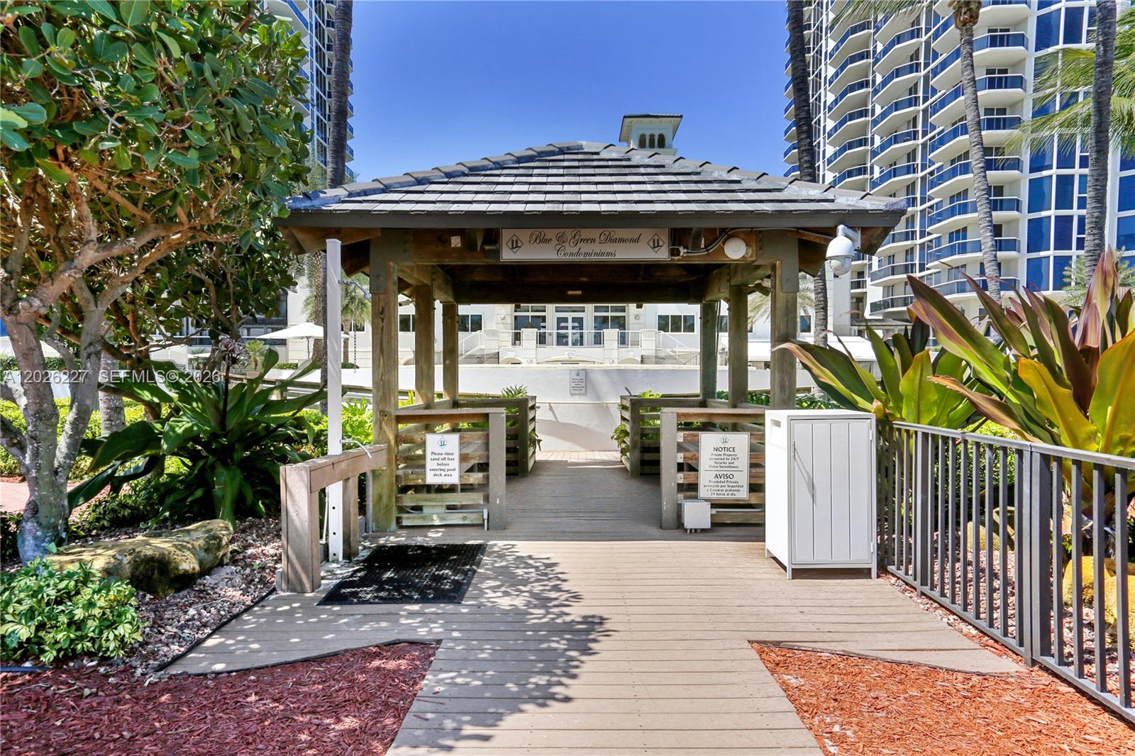 BLUE DIAMOND CONDO - Residential Lease