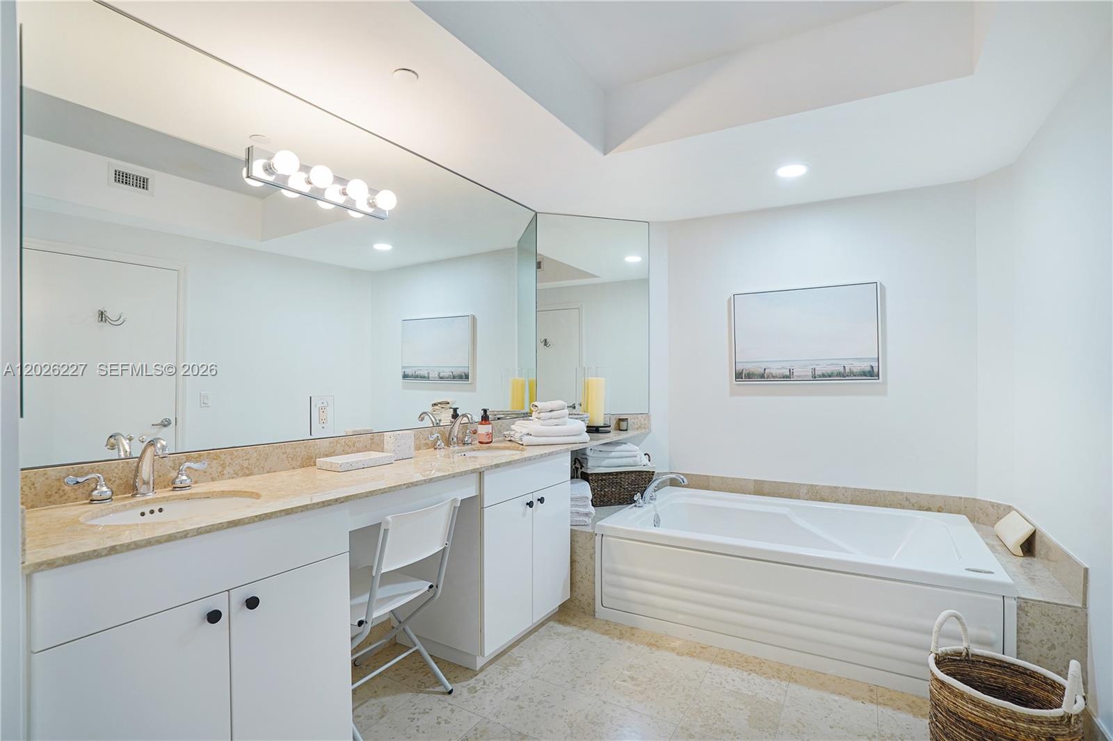 BLUE DIAMOND CONDO - Residential Lease