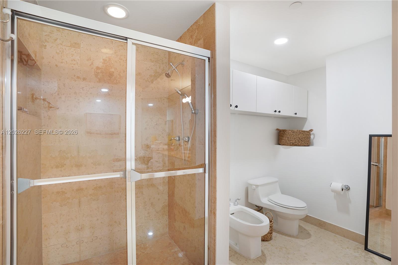 BLUE DIAMOND CONDO - Residential Lease