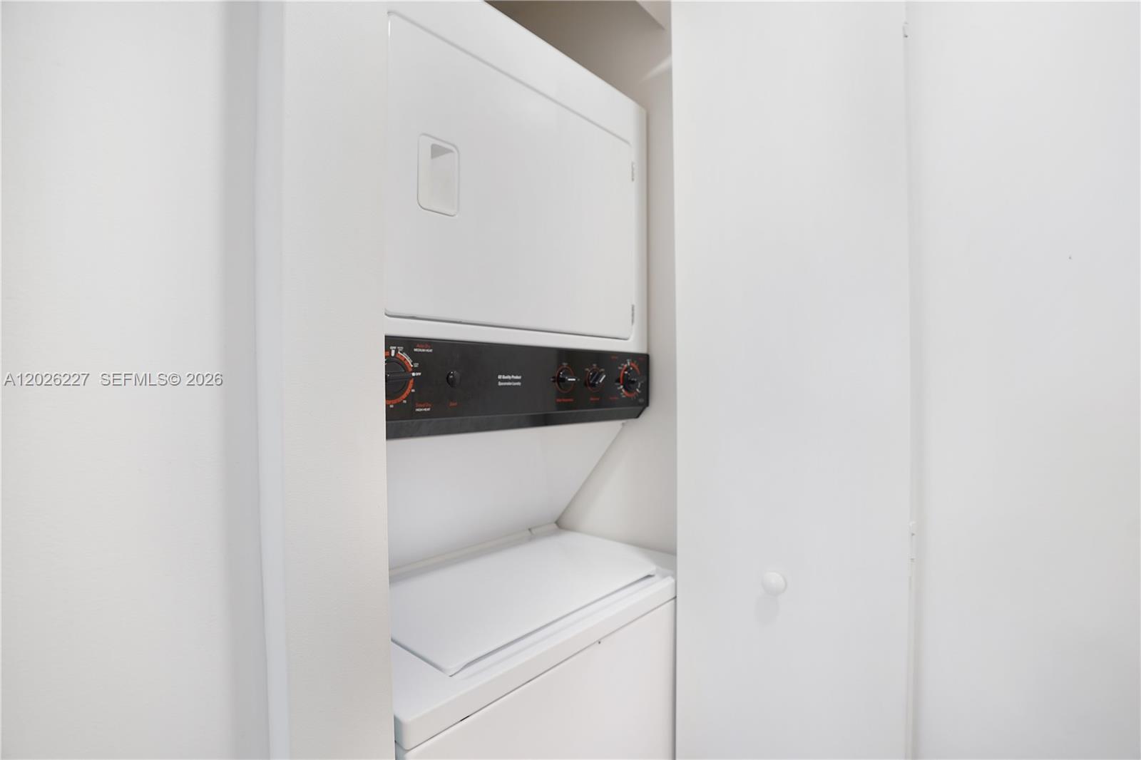 BLUE DIAMOND CONDO - Residential Lease