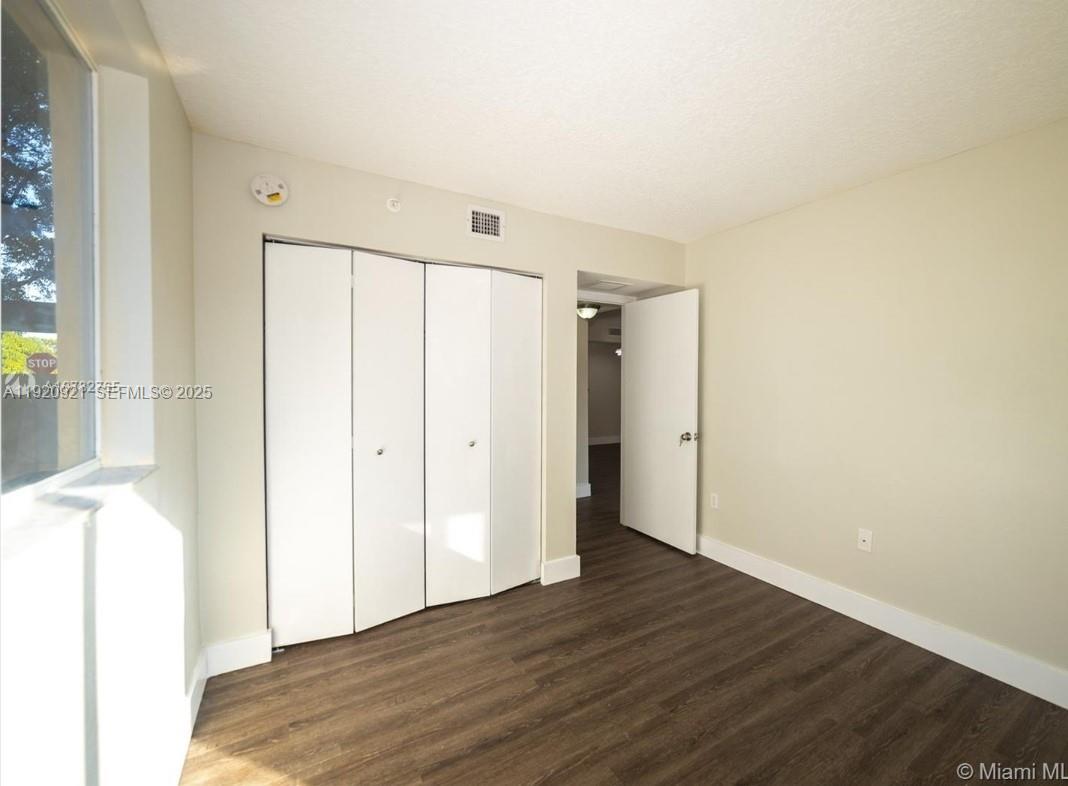 THE OAKS AT MIAMI GARDENS - Residential