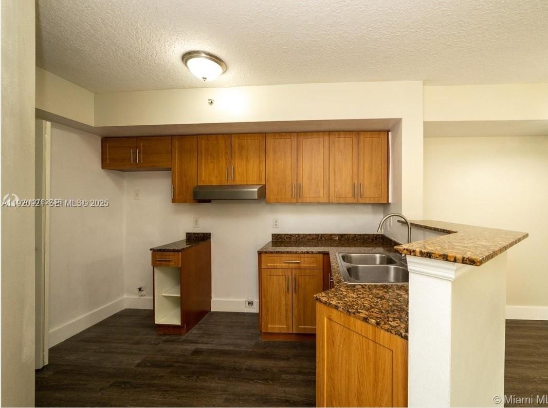 THE OAKS AT MIAMI GARDENS - Residential