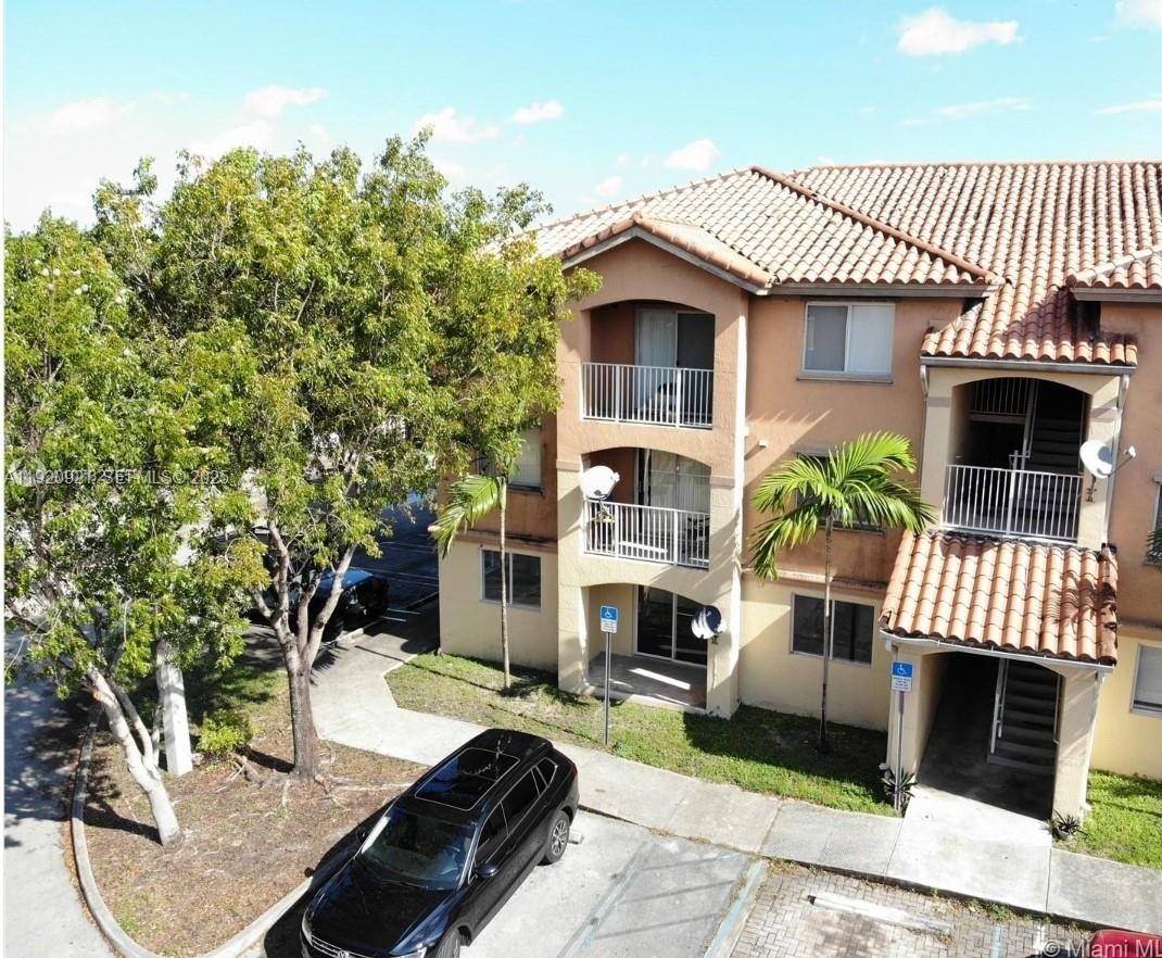 THE OAKS AT MIAMI GARDENS - Residential
