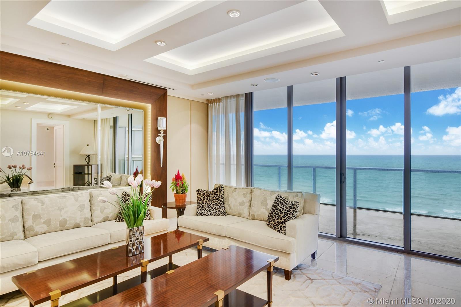 ST. REGIS - Residential