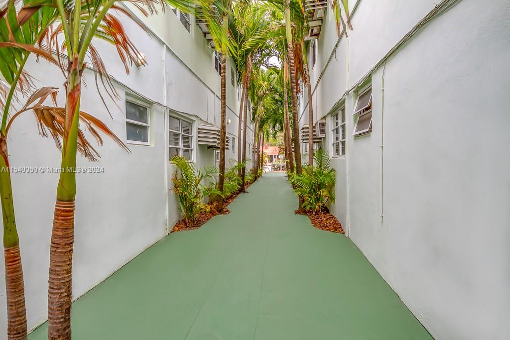 THIRD COMM SUB - Residential Lease