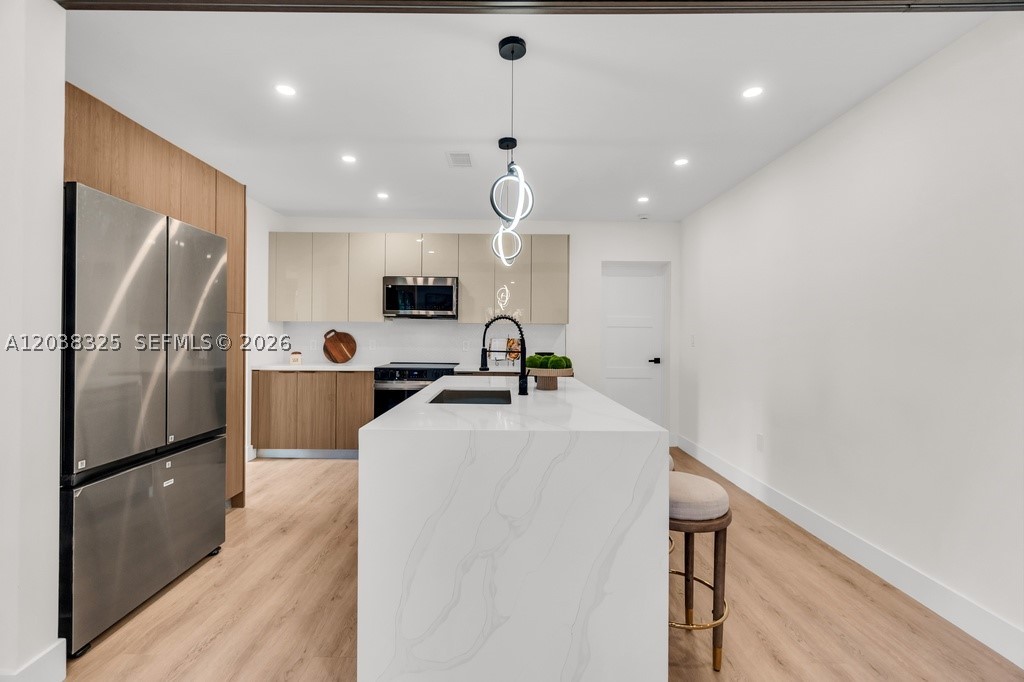 ELBARODA GROVE - Residential