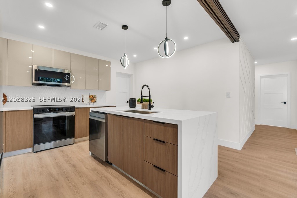 ELBARODA GROVE - Residential