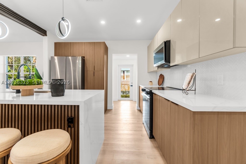 ELBARODA GROVE - Residential
