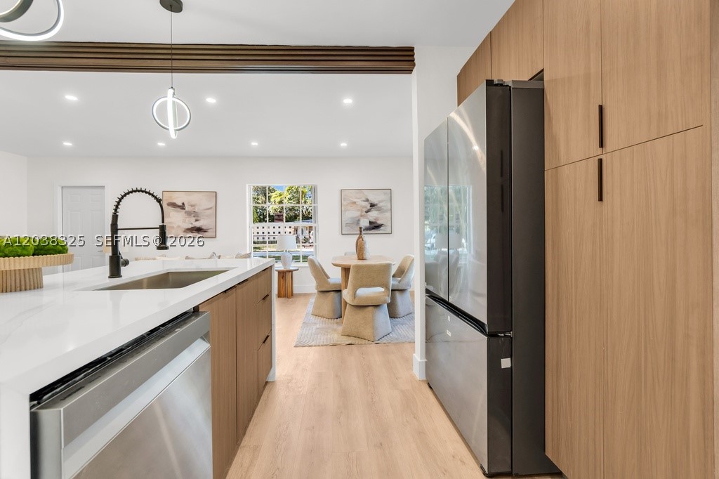 ELBARODA GROVE - Residential