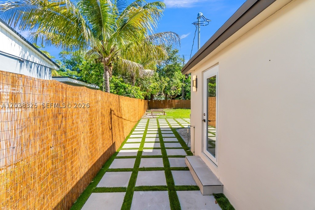 ELBARODA GROVE - Residential