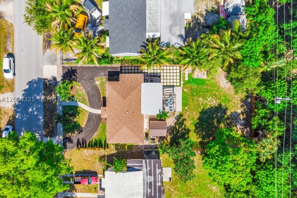 ELBARODA GROVE - Residential