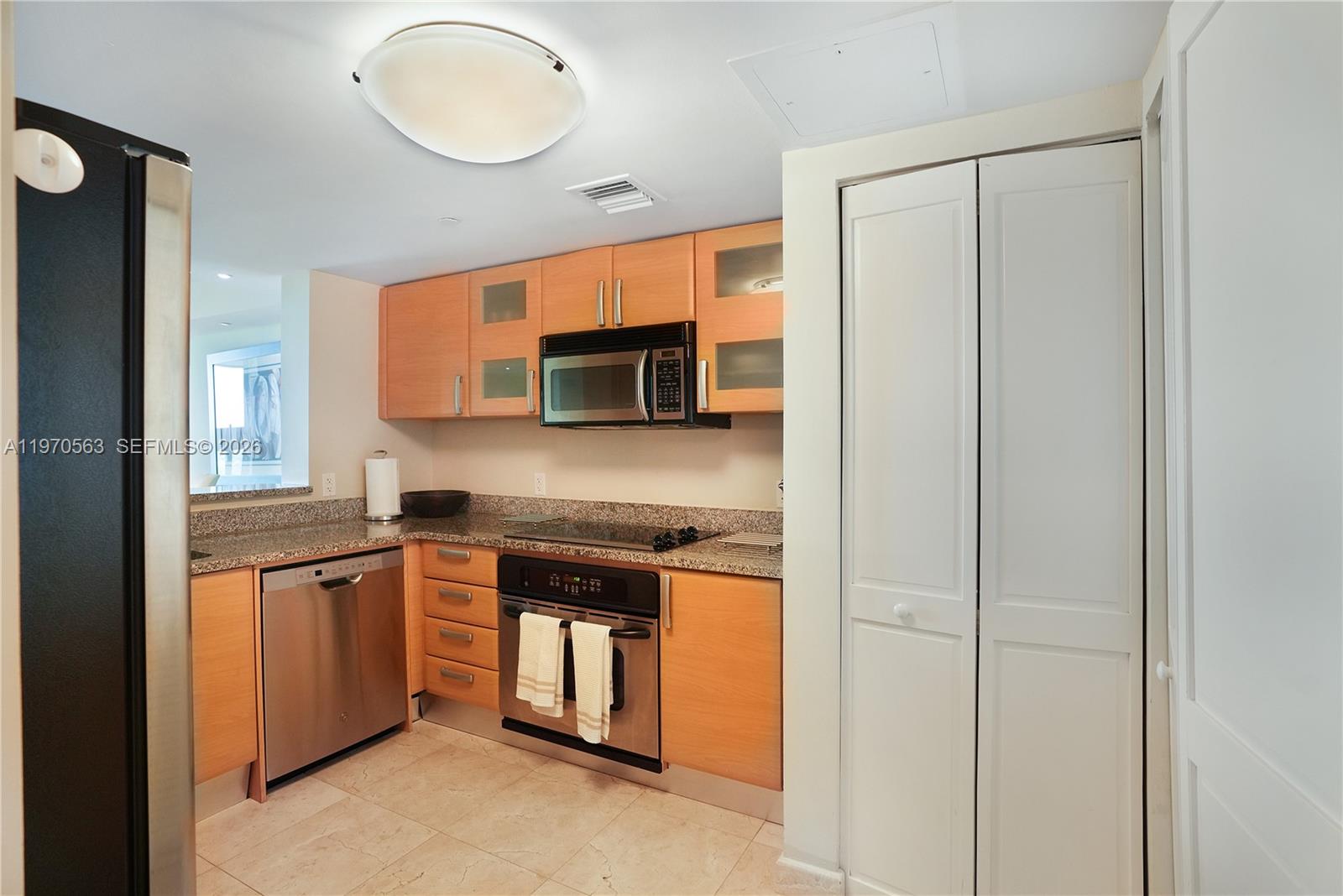 SKYLINE ON BRICKELL CONDO - Residential