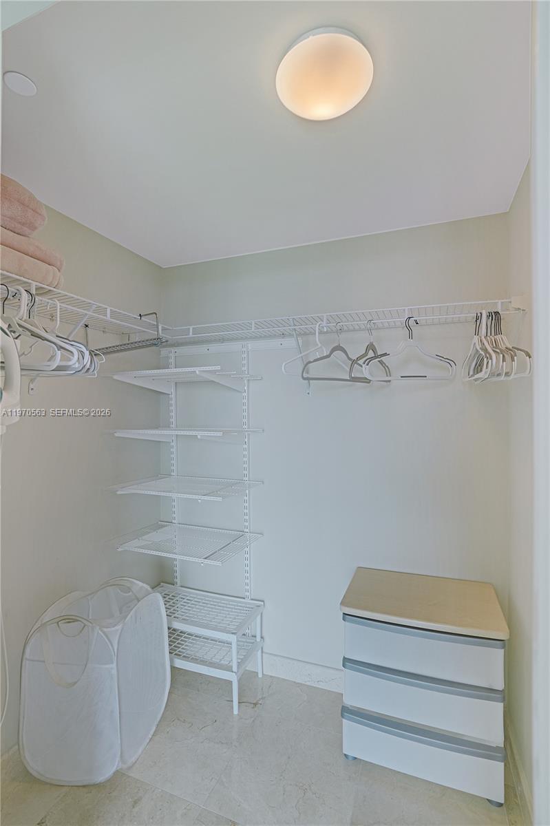 SKYLINE ON BRICKELL CONDO - Residential
