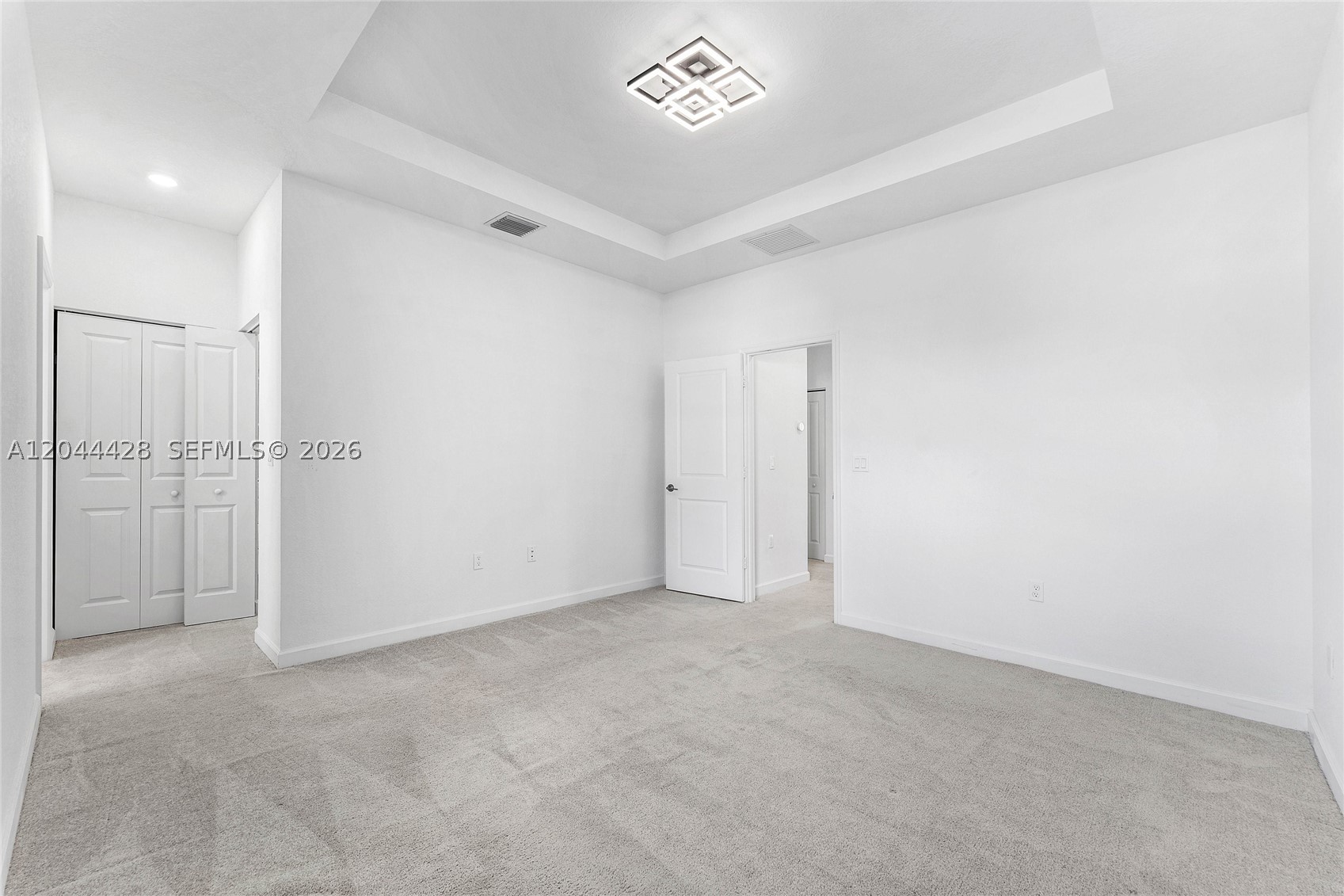 WINDSOR SQUARE - Residential