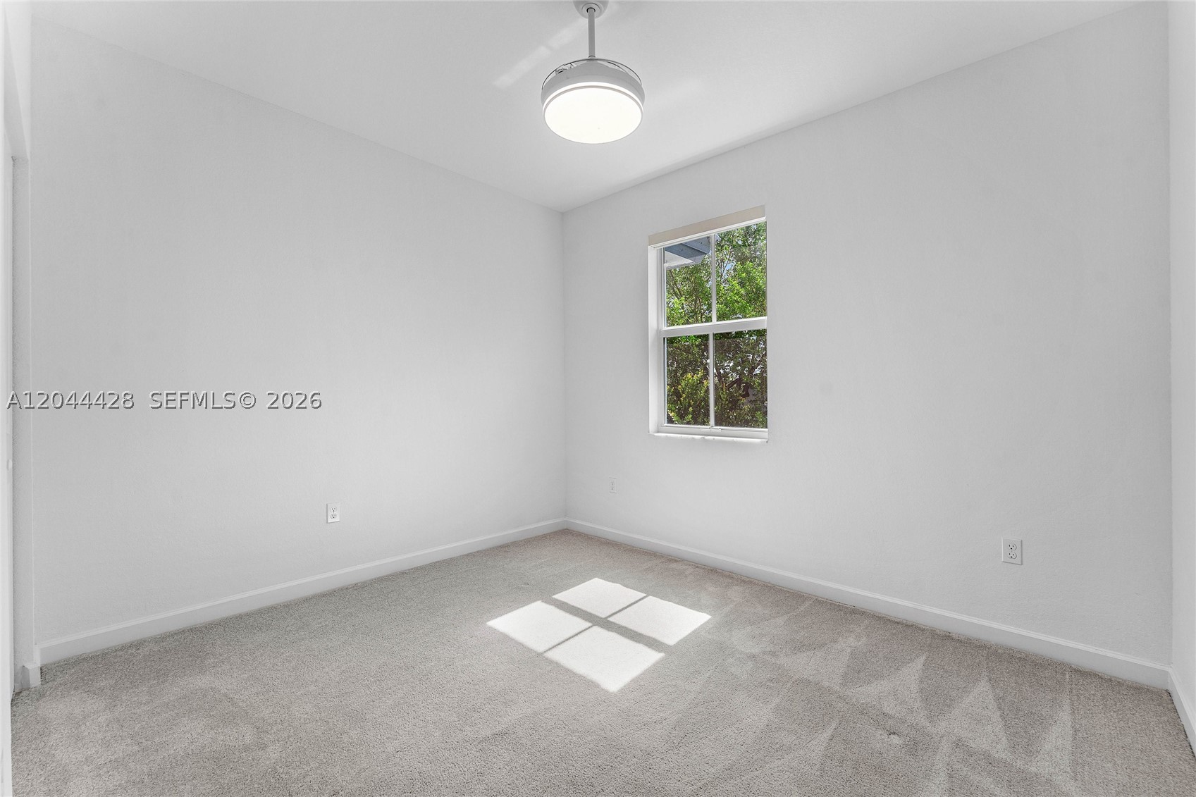 WINDSOR SQUARE - Residential