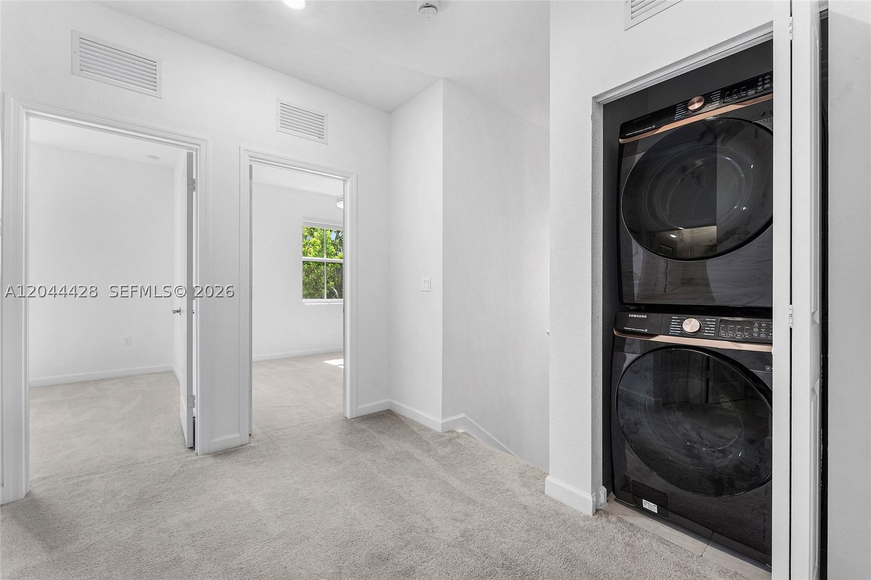 WINDSOR SQUARE - Residential