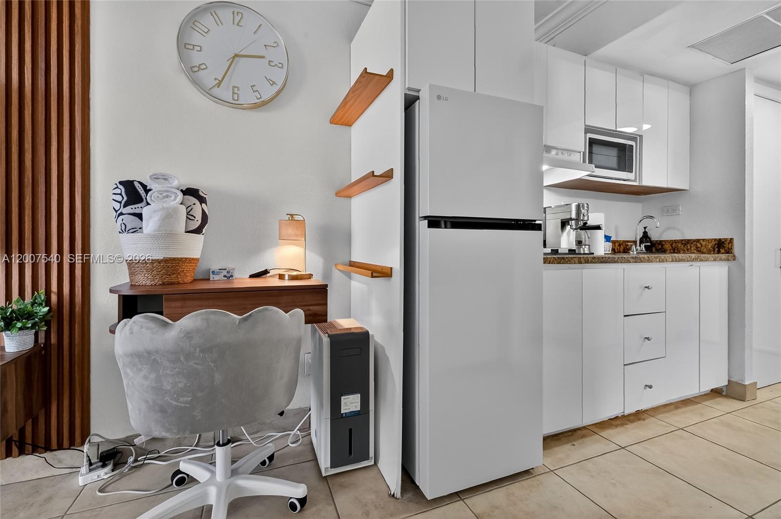 THE AVENTURA BEACH CLUB C - Residential