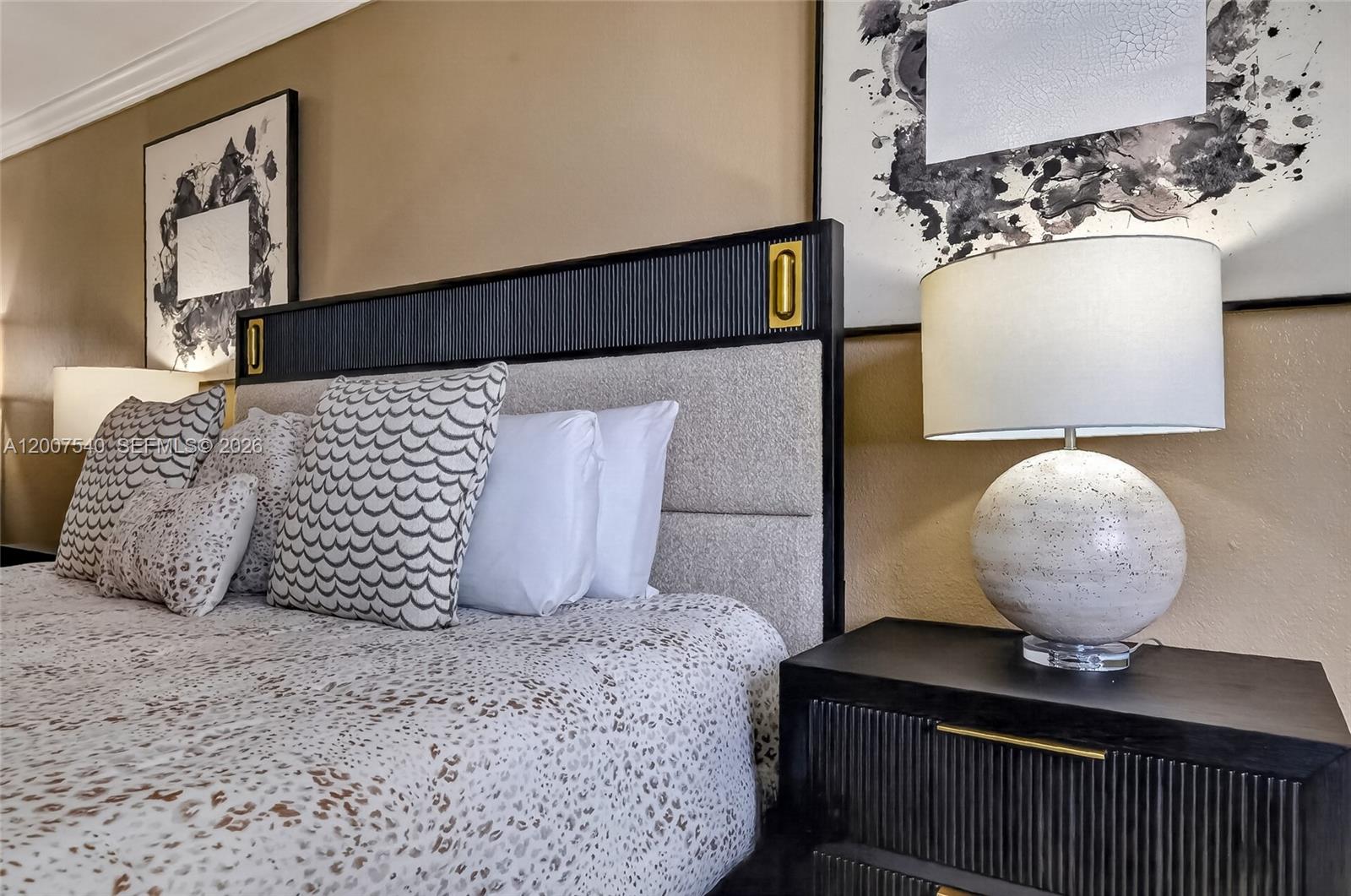 THE AVENTURA BEACH CLUB C - Residential