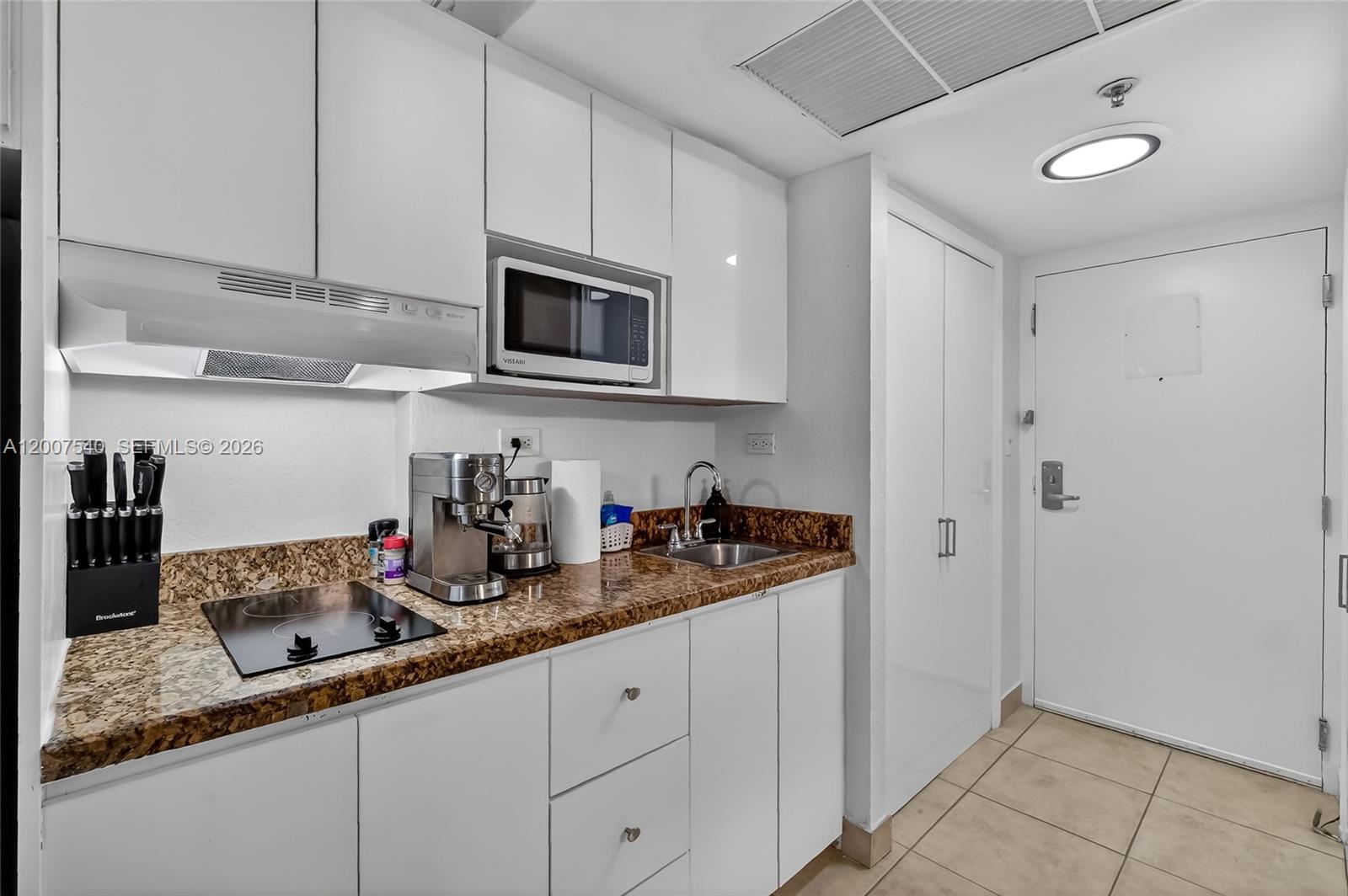 THE AVENTURA BEACH CLUB C - Residential