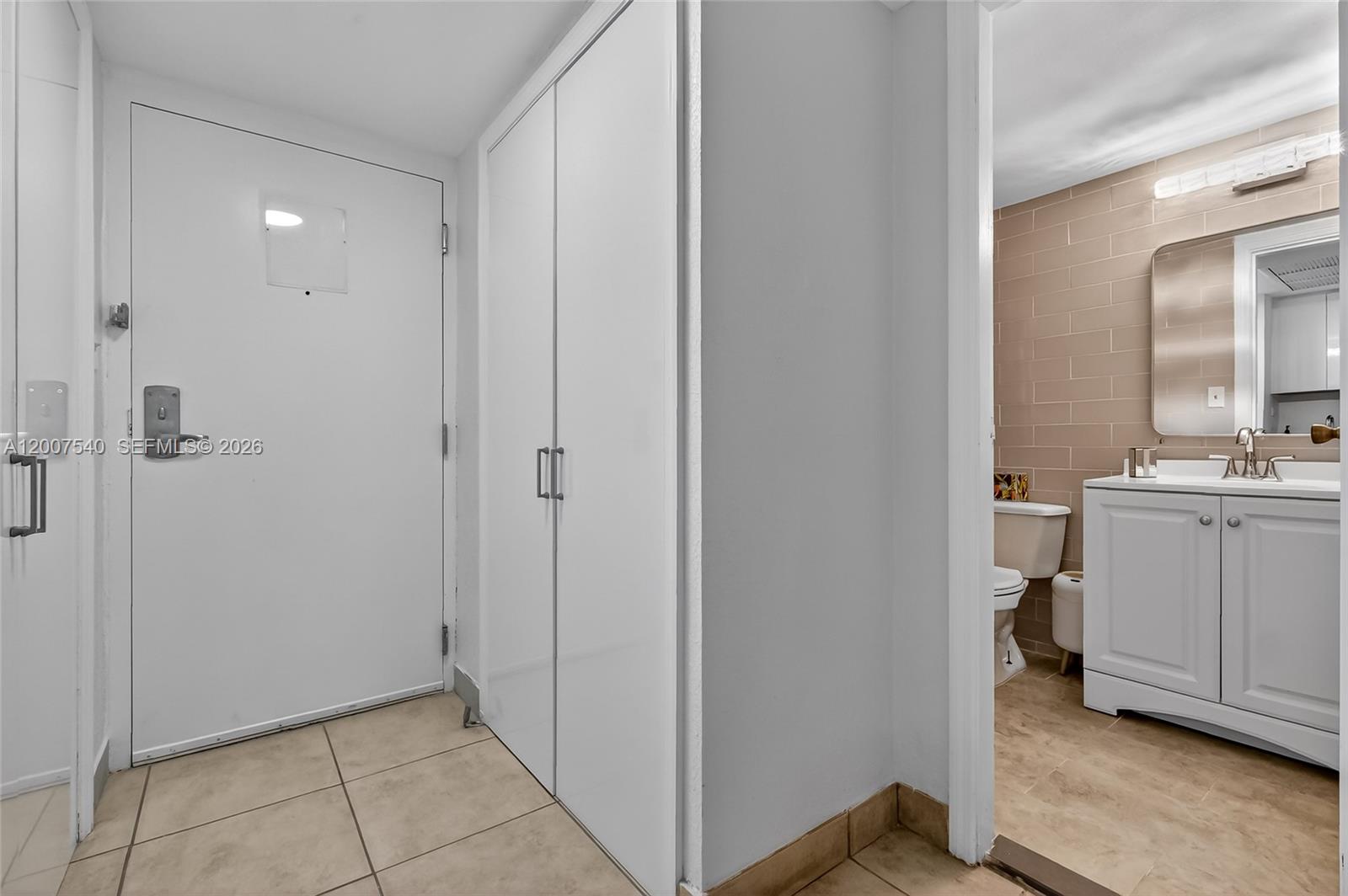 THE AVENTURA BEACH CLUB C - Residential